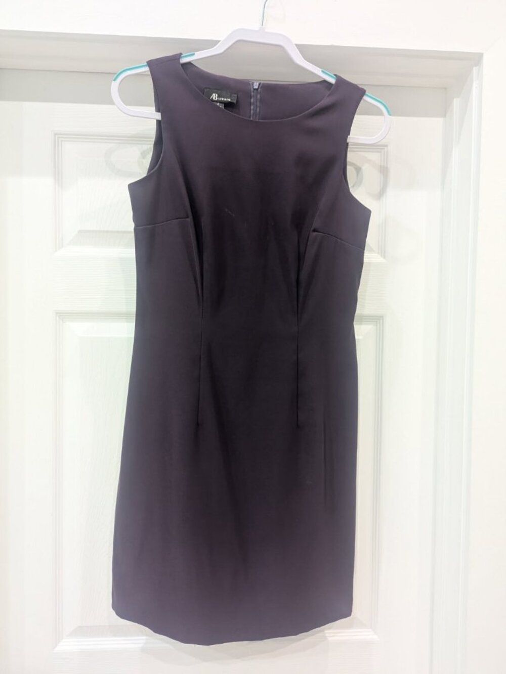 AB Studio Classic Black Sheath Dress – Size 4
